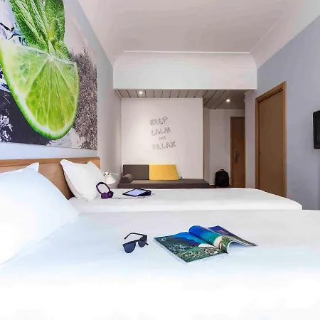 Ibis Styles Napoli Garibaldi Hotel Exterior photo
