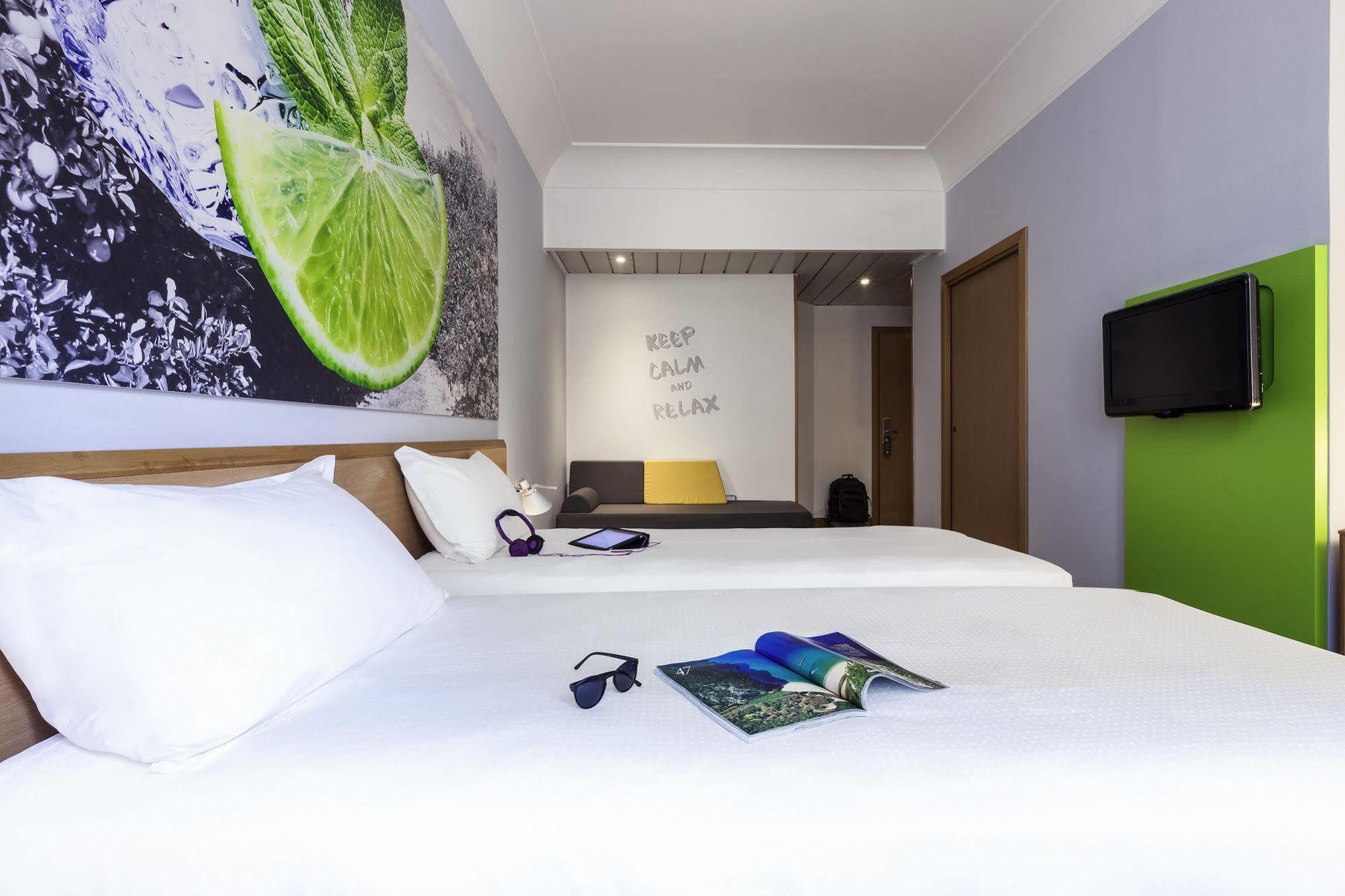 Ibis Styles Garibaldi Hotel Napoli