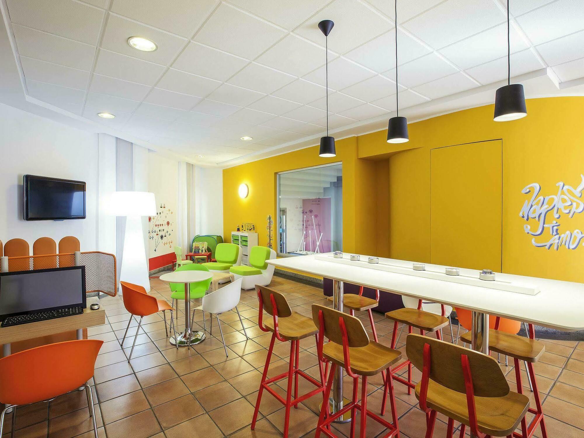 Ibis Styles Garibaldi 3* Napoli